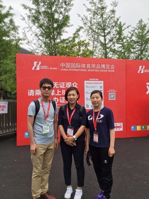福驰体育新品亮相体博会 正式发布2017新款足球鞋(图2) 福驰体育新品亮相体博会 正式发布2017新款足球鞋(图2)